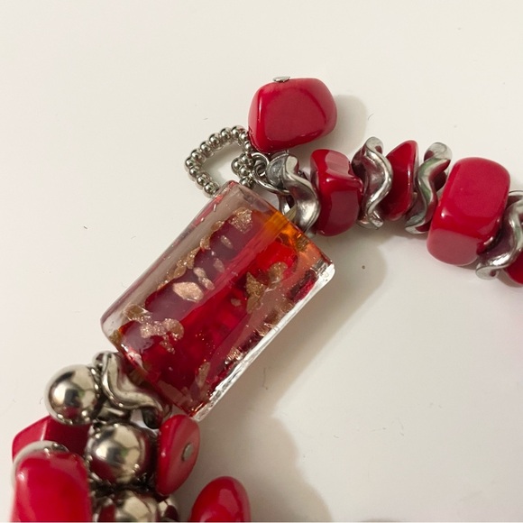 Red Beaded Stretch Bracelet Silver Tone Charms - Picture 9 of 14